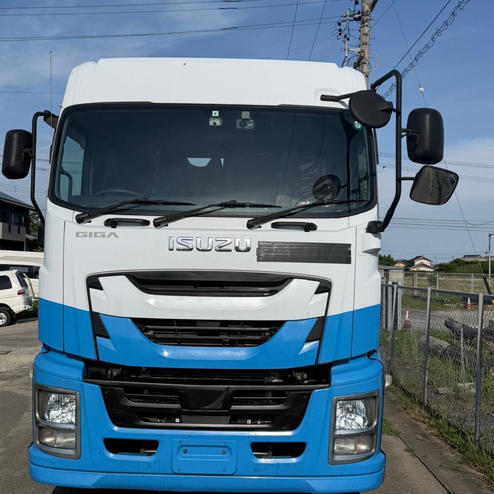 Isuzu Giga