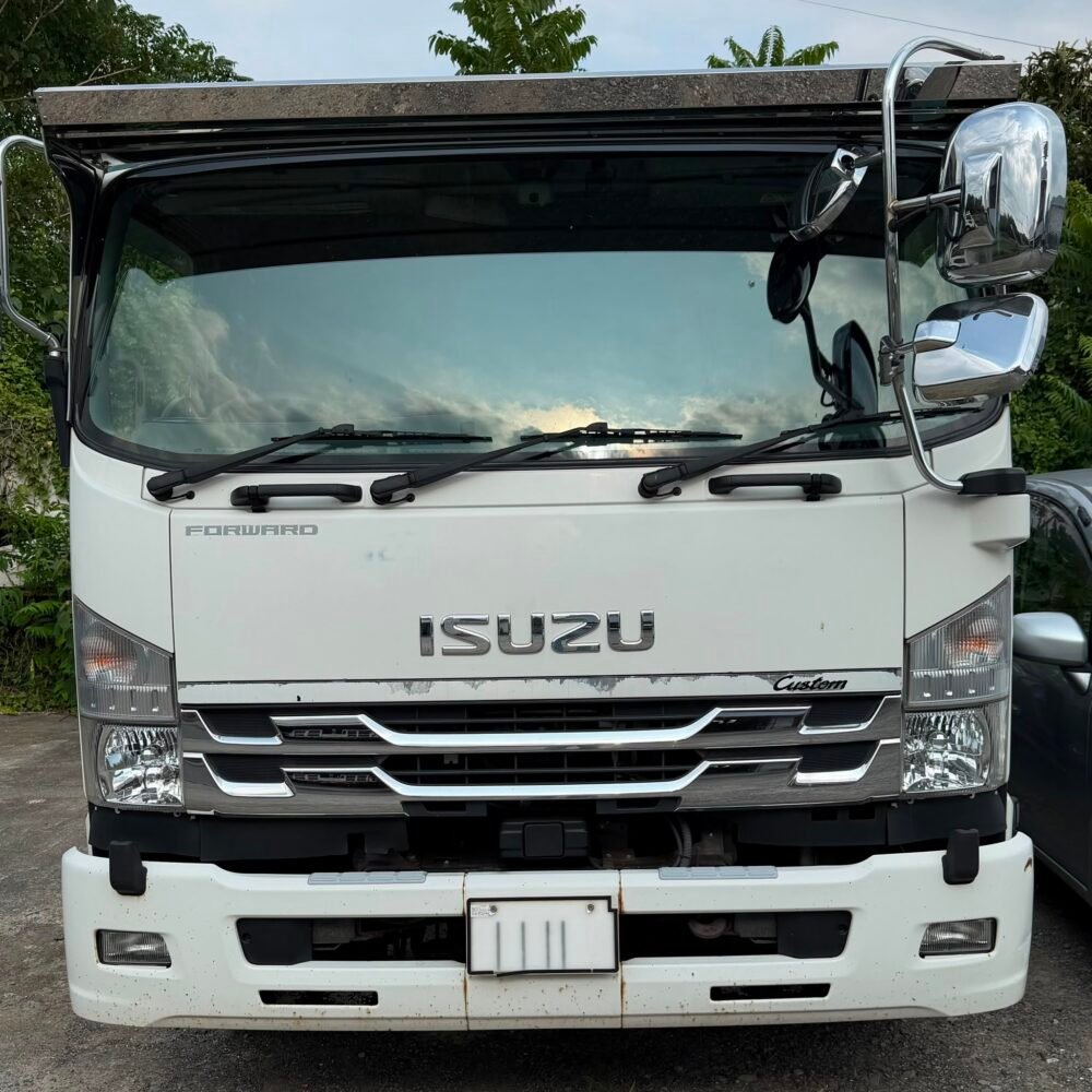 Isuzu Forward Armroll 26-17